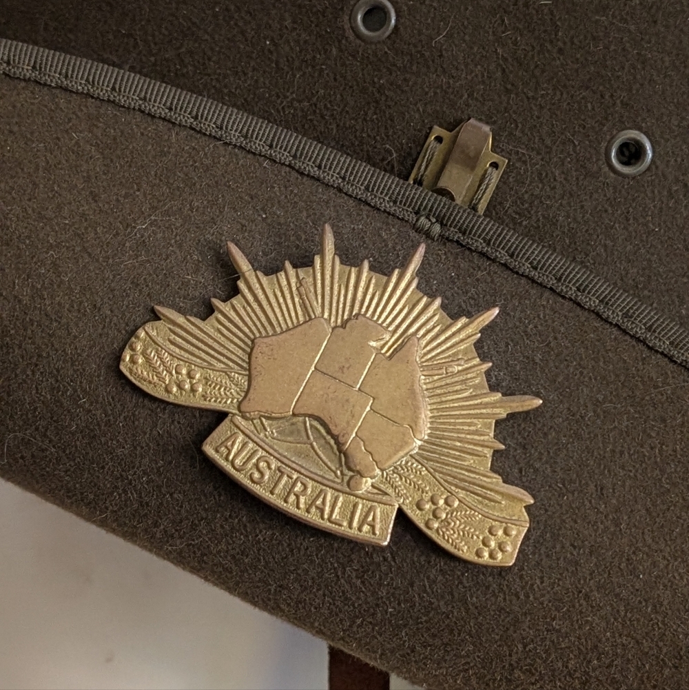 Akubra Australian Army Slouch Hat - Picture 2 of 4